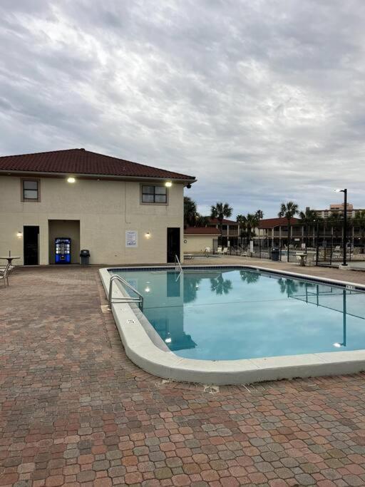 Lazy Palm 4 Pools Short Walk To Beach! Sleeps 5! Panama City Beach Buitenkant foto