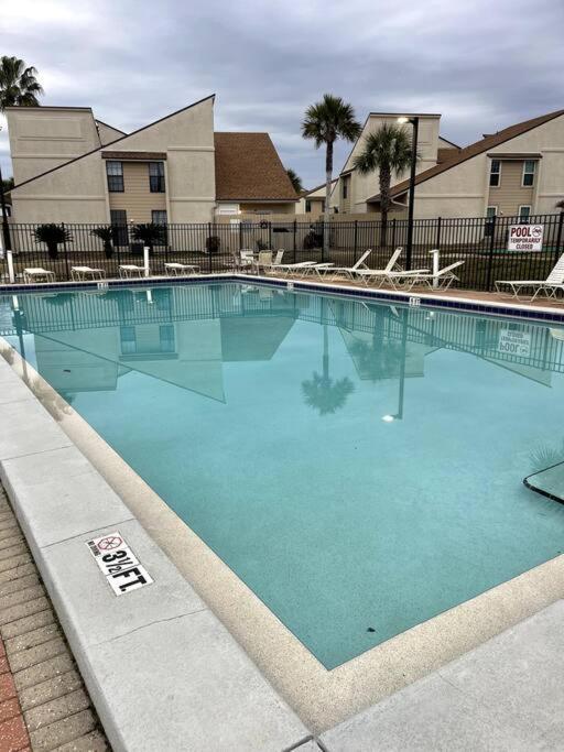 Lazy Palm 4 Pools Short Walk To Beach! Sleeps 5! Panama City Beach Buitenkant foto