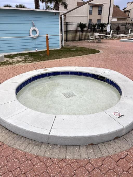 Lazy Palm 4 Pools Short Walk To Beach! Sleeps 5! Panama City Beach Buitenkant foto